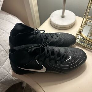Nike Phantom Luna 2 Academy By You Soccer Cleats—MG- W8.5/M7- Black